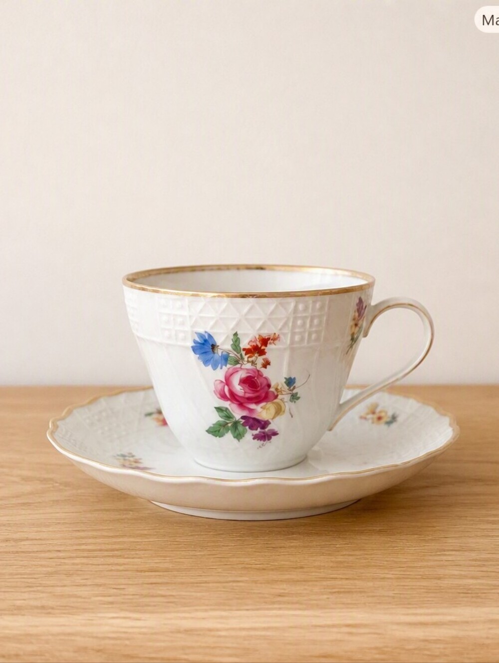 Vtg Hutschenreuther Dresden Moritzburg Floral Tea Cup & Saucer Set Gold Trim